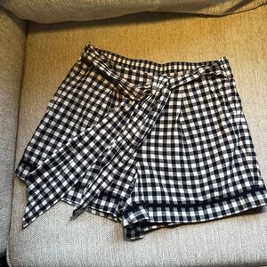 Loft Black and White Gingham Women's Shorts